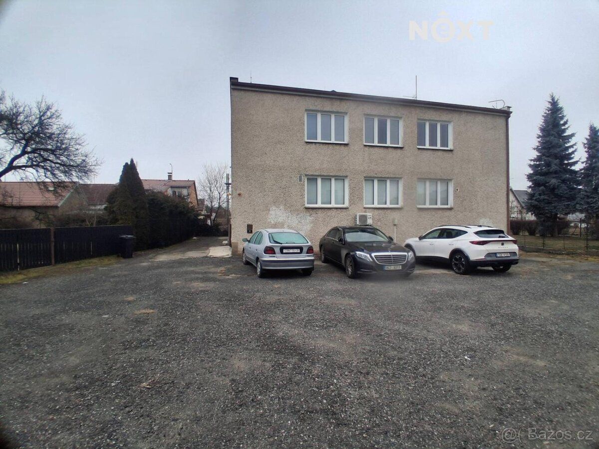 Pronájem obchodního prostoru / kanceláří 80 m² – Pražská tří