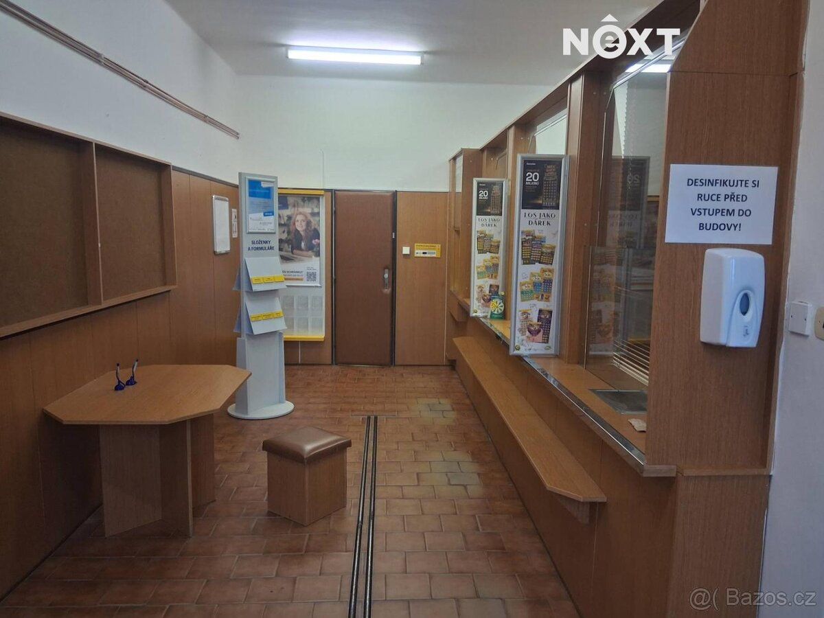 Pronájem obchodního prostoru / kanceláří 80 m² – Pražská tří