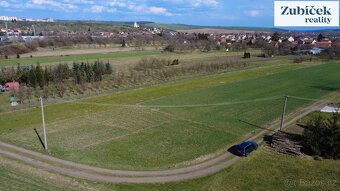 Nabízíme k prodeji stavební pozemek o výměře 1 183 m² v Kuno