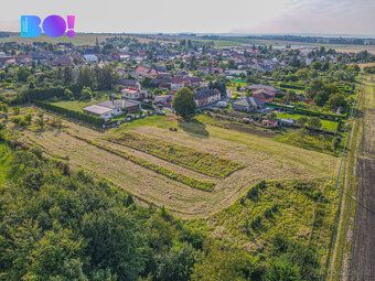 Nabízíme k prodeji velkou stavební parcelu o výměře 1 186 m²