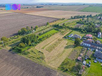 Nabízíme k prodeji velkou stavební parcelu o výměře 1 186 m²