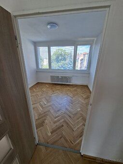 Pronájem bytu 3+1 s balkonem – Česká Lípa (ul. Kozákova)
Nab