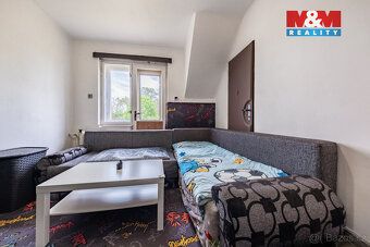 Nabízíme k prodeji prostorný samostatný rodinný dům v Rozsed