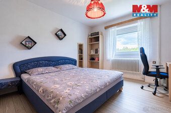 Nabízíme k prodeji prostorný samostatný rodinný dům v Rozsed