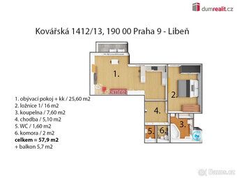 služby 2500 Kč / 2 osoby, + elektrika 800 Kč a plyn 900 Kč, 