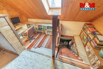Exkluzivně nabízíme prodej rodinného domu 240 m² s vnitřním 