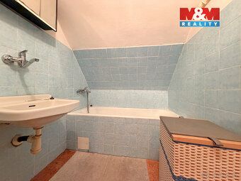 Nabízíme Vám k prodeji rodinný dům o dispozici 5+1 v obci Je