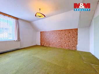 Nabízíme Vám k prodeji rodinný dům o dispozici 5+1 v obci Je