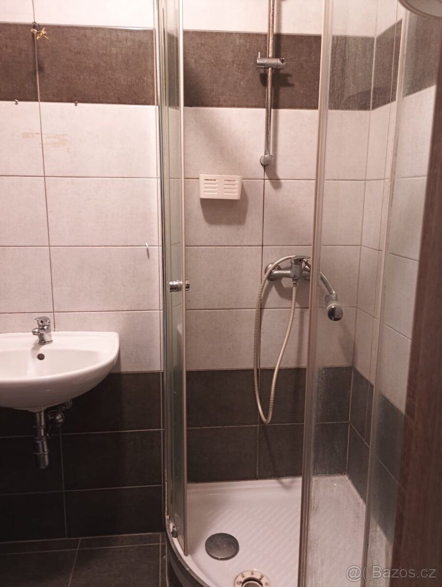 Nabízím k pronájmu atelier na adrese Wolkerova 2766, Kladno.