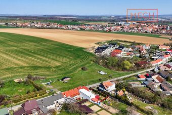 Nabízím Vám k prodeji stavební pozemek o velikosti 1.133 m²,