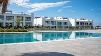 CyprusBarbara | Severní Kypr
Představ si ráno, kdy otevřeš d