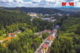 Pronájem bytu 2+kk, 67 m2, ve zvýšeném přízemí renovovaného 