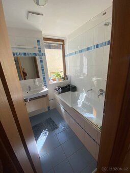 🏡 Pronájem bytu 4+kk, 110 m² s terasou – Linhartova, Praha 5