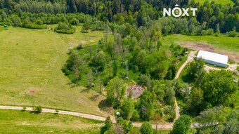Nabízíme k prodeji pozemek o celkové výměře 18 124 m² nacház