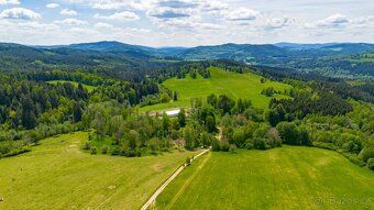 Nabízíme k prodeji pozemek o celkové výměře 18 124 m² nacház