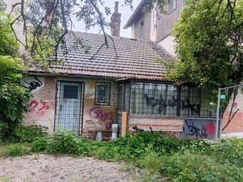 Se souhlasem majitele prodám RD 2+1 v Kyjově, ke kompletní r