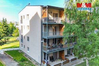 Pronájem bytu 2+kk o celkové výměře 48 m2 (40 m2 byt, 8 m2 t