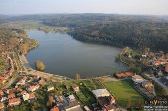 Privátní investor - bytové domy a větší objekty k nákupu.
Ro