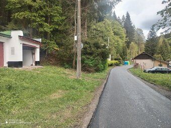 Prodám garáž Zelená hora u Kraslic,zděná: 6x4,5m= 27m2,zapsa