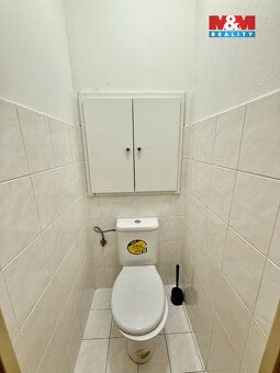 Nabízíme k prodeji družstevní byt 2+1 v Ostravě - Porubě na 