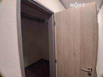 Nabízím k prodeji světlý a velmi dobře řešený byt o dispozic