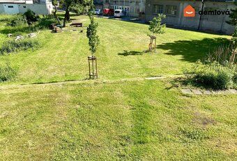 Nabízíme k pronájmu prostorný byt 2+1 na ulici Korunní v Ost