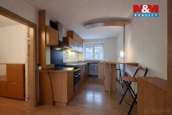 Nabízíme k pronájmu světlý byt 2+1 o výměře 54 m² v cihlovém