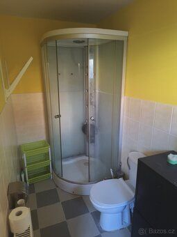 Nabízím k pronájmu max pro 2 osoby útulný byt o dispozici 1+