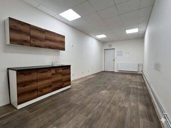 Pronájem výrobní a skladovací haly 322 m², Měřín – ulice Brn