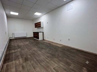 Pronájem výrobní a skladovací haly 322 m², Měřín – ulice Brn