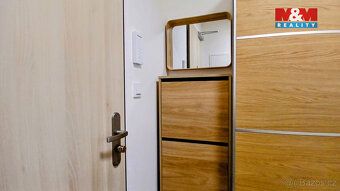 Nabízíme k pronájmu světlý byt 2+kk o užitné ploše 39 m² v p