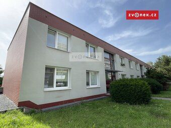 Ev.č. 0000099-1 Prostorná a slunná bytová jednotka 1+1 je si
