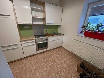 Nabízíme k podnájmu moderní zařízenou kancelář o velikosti 2