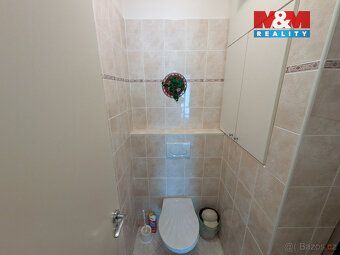 Nabízíme k pronájmu světlý byt 2+kk o užitné ploše 65 m² v k