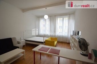 +popl. 4000, , Dumrealit.cz Vám zprostředkuje možný pronájem