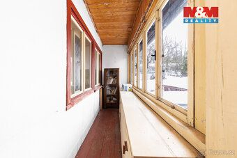 Nabízíme k prodeji starší rodinný dům v klidné obci Velké Tr
