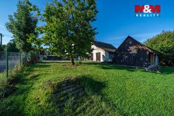 K prodeji třípodlažní rodinný dům s garáží, na pozemku o vel
