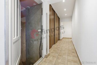 Nabízíme k prodeji prostorný dům o užitné ploše 282 m² v kli