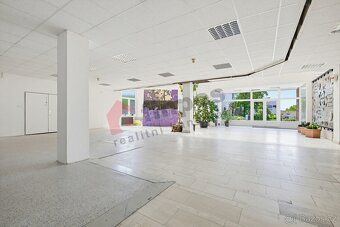 V rámci nového konceptu multifunkční budovy PORTOFFICE nabíz