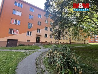 Nabízíme pronájem krásného prostorného bytu 3+kk. Byt je zre