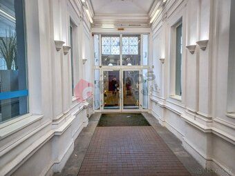 Nabízím k pronájmu komerční prostor o velikosti 92 m² v ulic