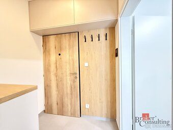 Pronájem 1KK se zahrádkou 68 m² a parkovacím místemPronájem 