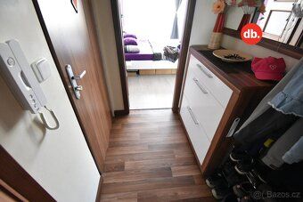 Ev.č. 01808 Nabízíme k prodeji slunný byt s dispozicí 3+1 o 