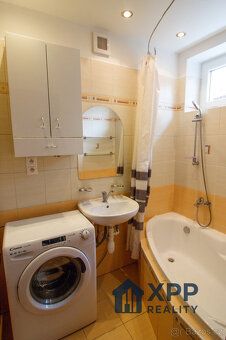 Nabízíme k prodeji rodinný dům o dispozici 3+1 v klidné část