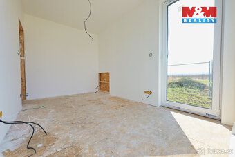 Nabízíme k prodeji novostavbu rodinného domu o dispozici 4+k