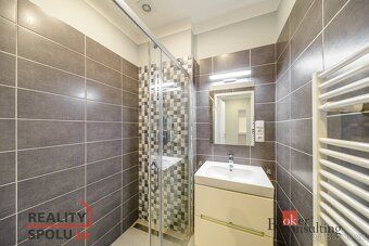 Pronájem, byty/2+kk, 40 m2, Dvorecké náměstí 597/2, Podolí, 