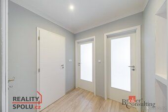 Pronájem, byty/2+kk, 40 m2, Dvorecké náměstí 597/2, Podolí, 
