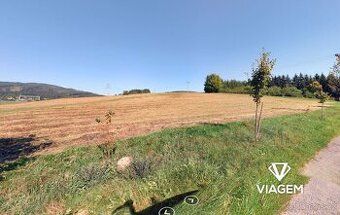 100m2 pozemek v Mostech u Jablunkova. Přístupová cesta úřadu