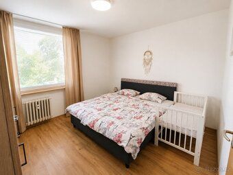 Nabízím k prodeji světlý byt 3+1 o celkové výměře 74 m² v kl