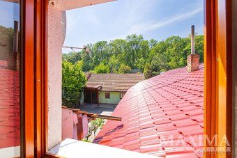 Rodinný dům s investičním potenciálem, dvěma apartmány, vinn